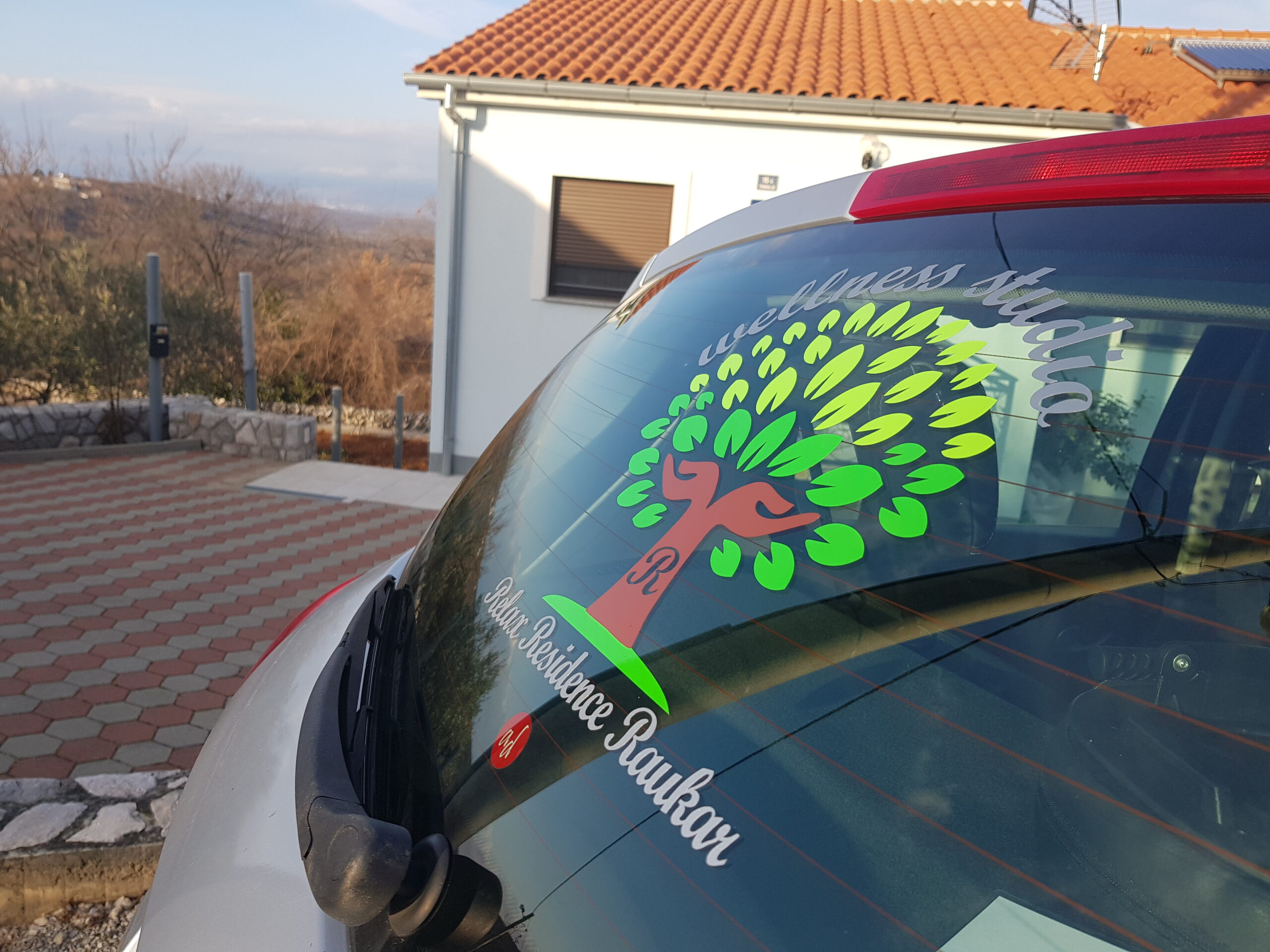 Oslikavanje vozila i plovila